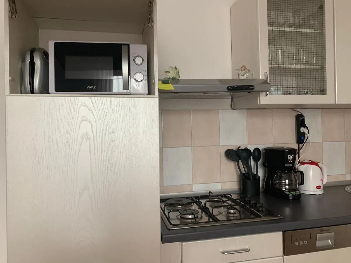 Apartmani Spomenka Seline 0*,