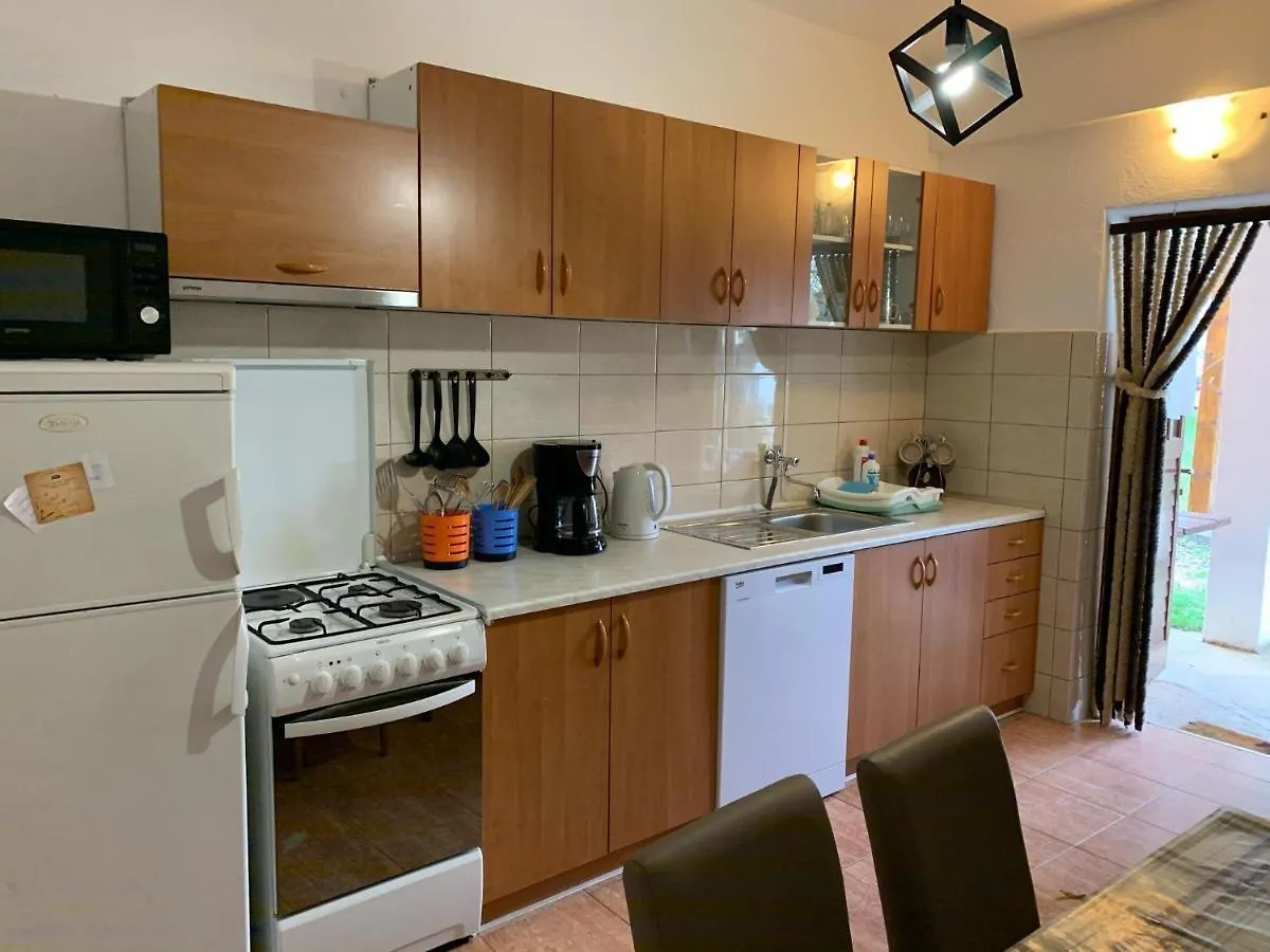 Apartmani Spomenka 塞利讷 克罗地亚