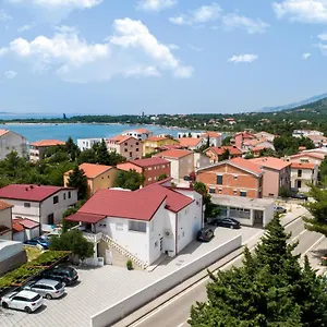 Apartman Diora, Seline