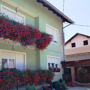 Apartment Ana, Gračac