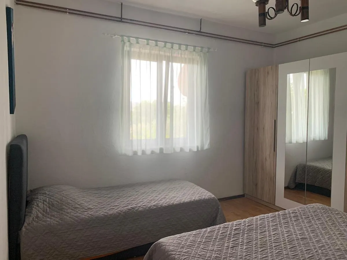 Apartment Apartmani Spomenka Seline Croatia