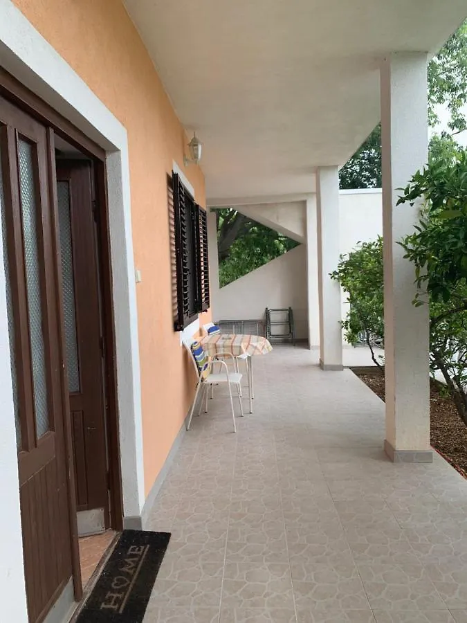Apartmani Spomenka Seline