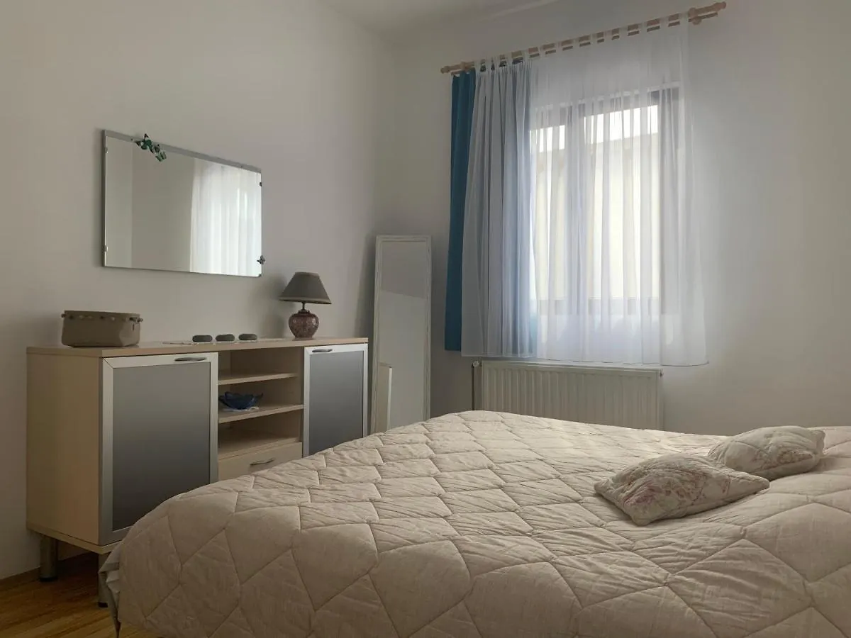 Apartmani Spomenka Seline Apartment
