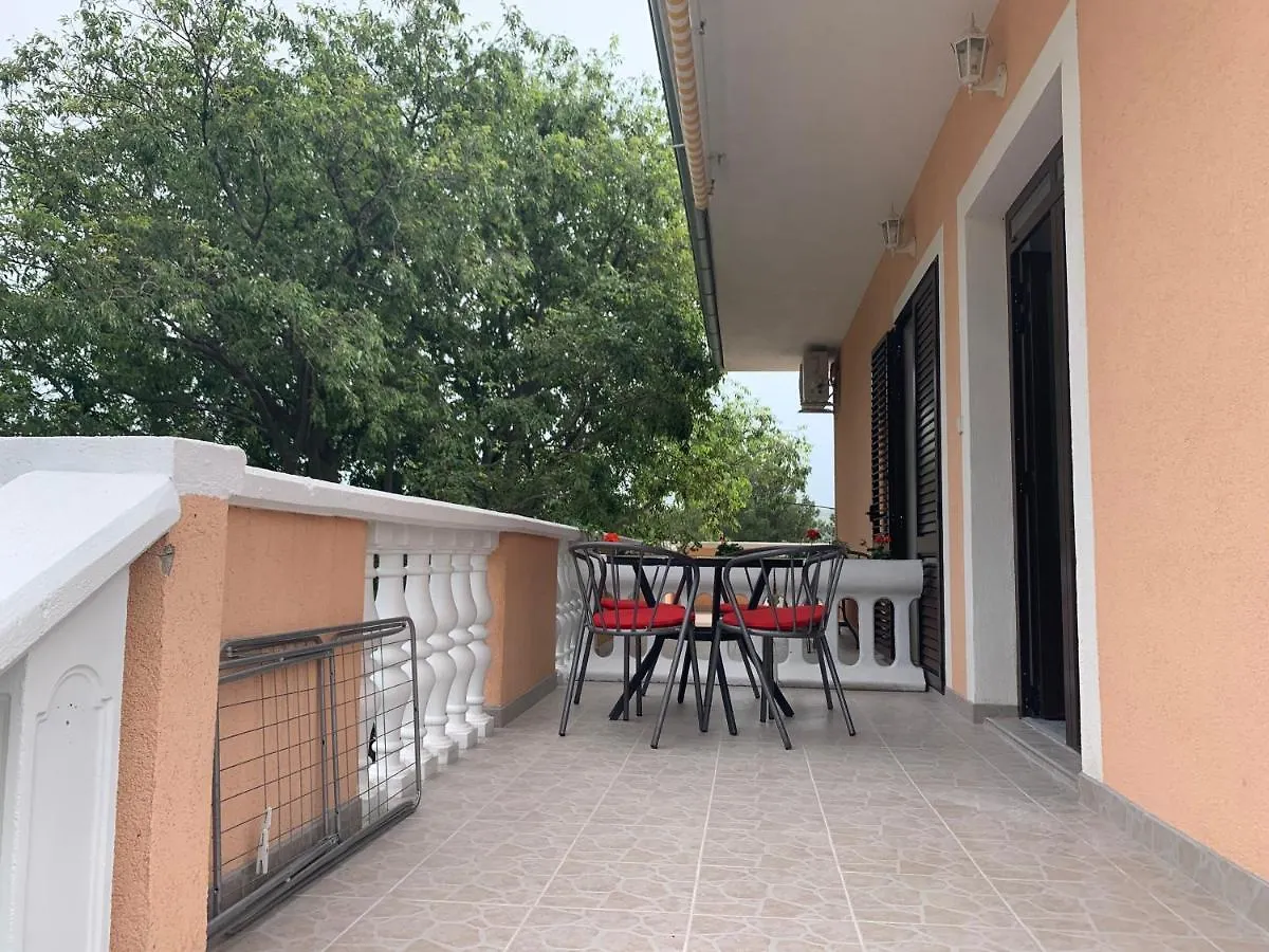 Apartmani Spomenka Seline
